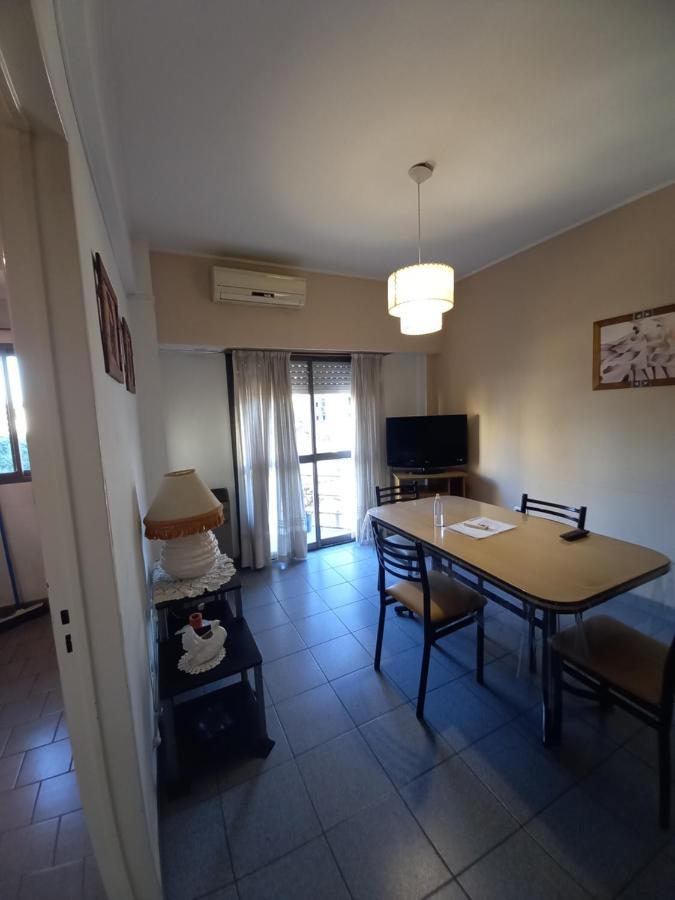 Apartament Temporario La Plata Centro Balcon Al Frente Zewnętrze zdjęcie