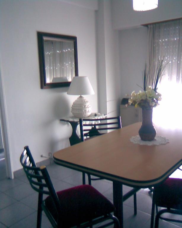 Apartament Temporario La Plata Centro Balcon Al Frente Zewnętrze zdjęcie